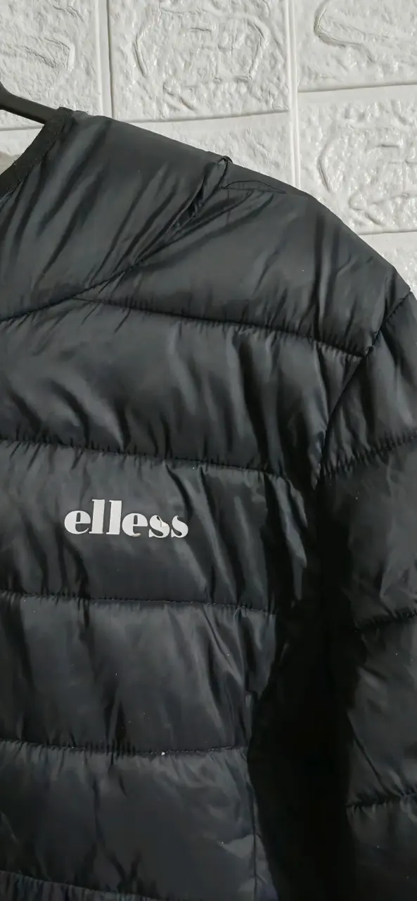 Chaqueta acolchada negra Ellesse - miniatura 2