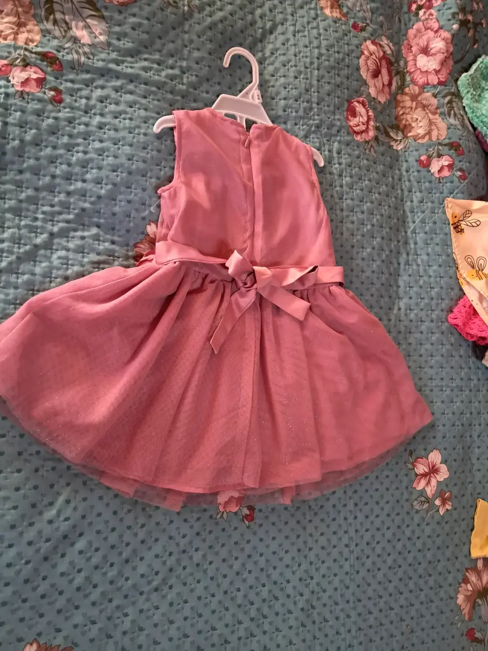 Vestido de niña - miniatura 2