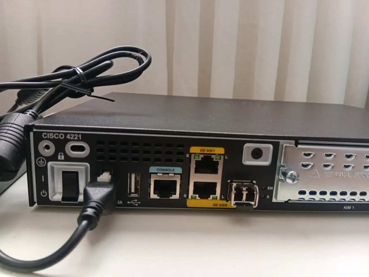 Router Cisco 4200 Series - miniatura 4