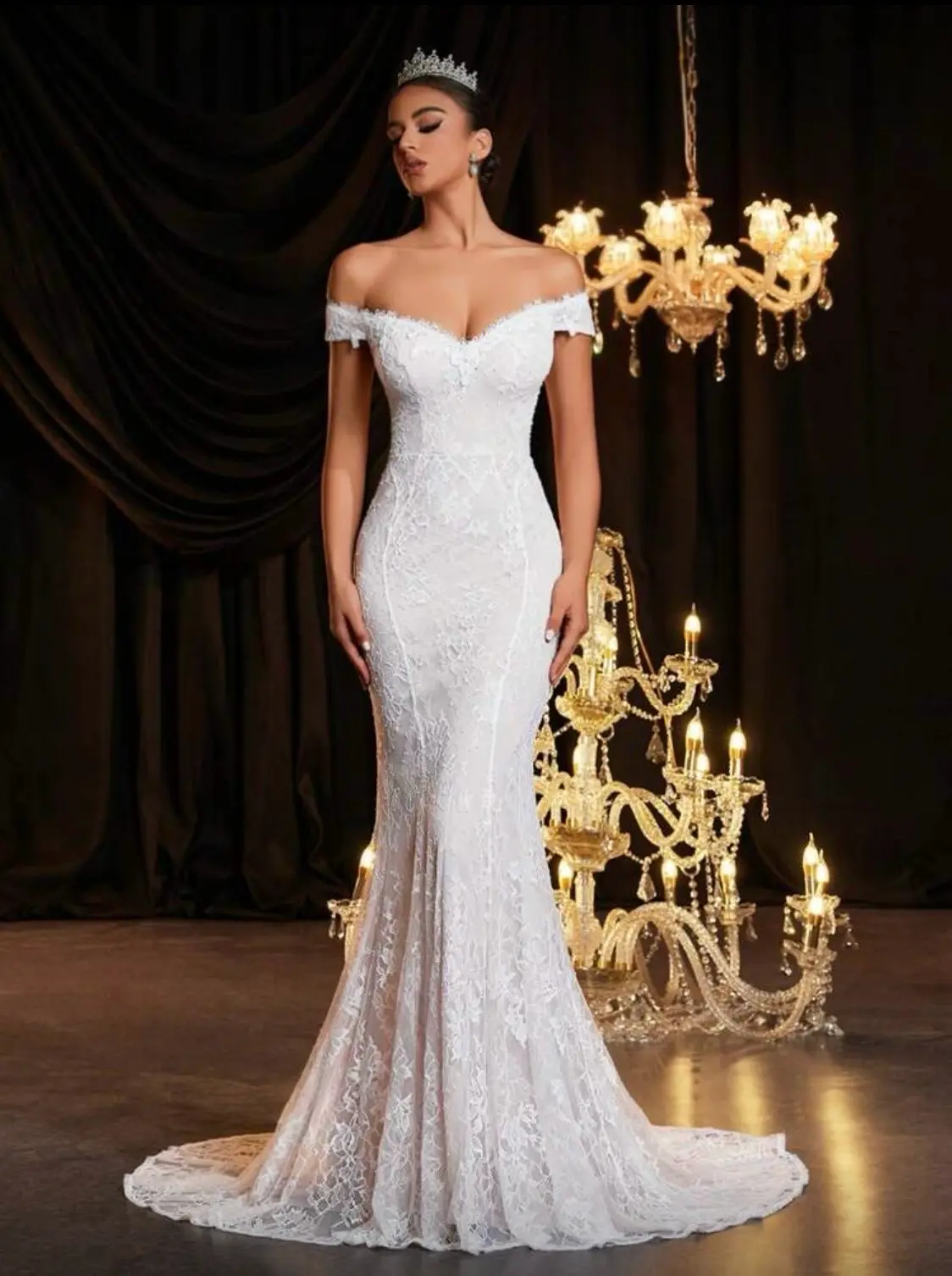 Vestido de novia de encaje - miniatura 1