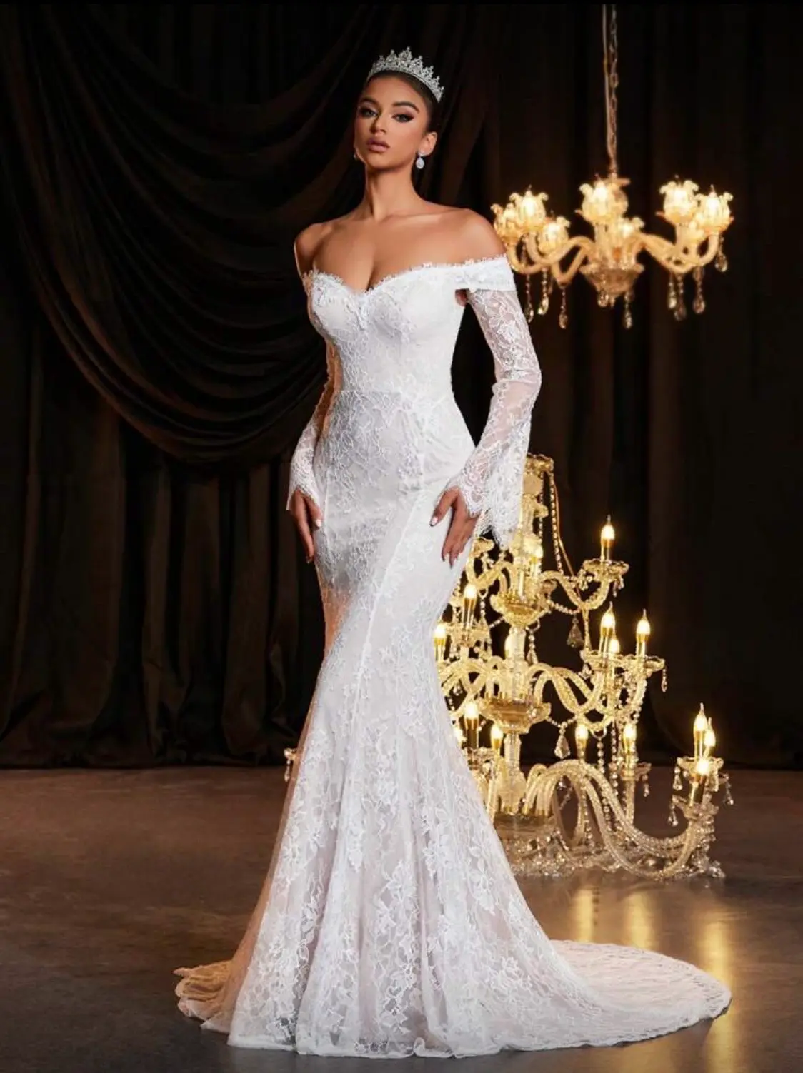 Vestido de novia de encaje - miniatura 3