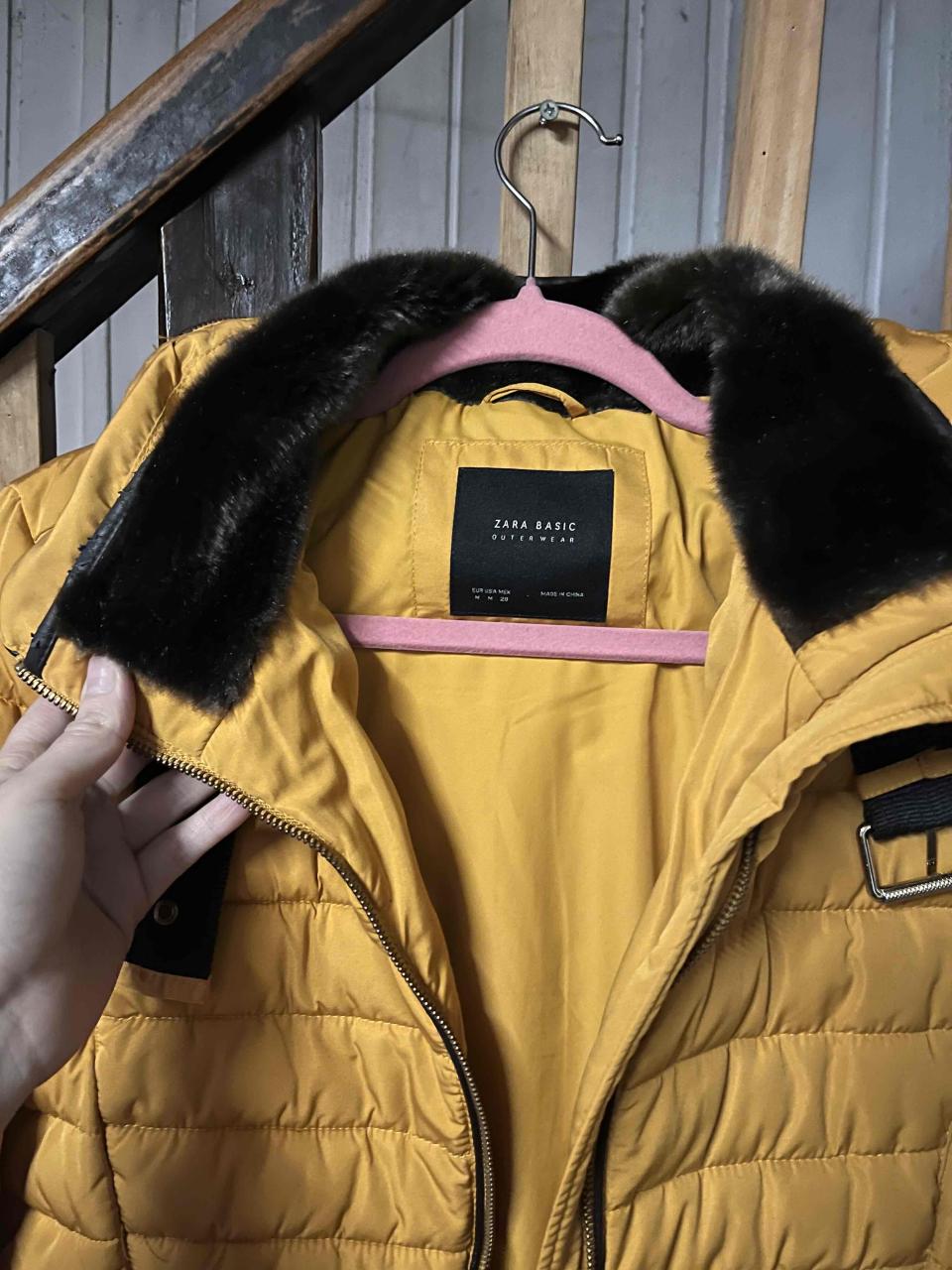 Chaqueta Zara amarillo acolchada - miniatura 1
