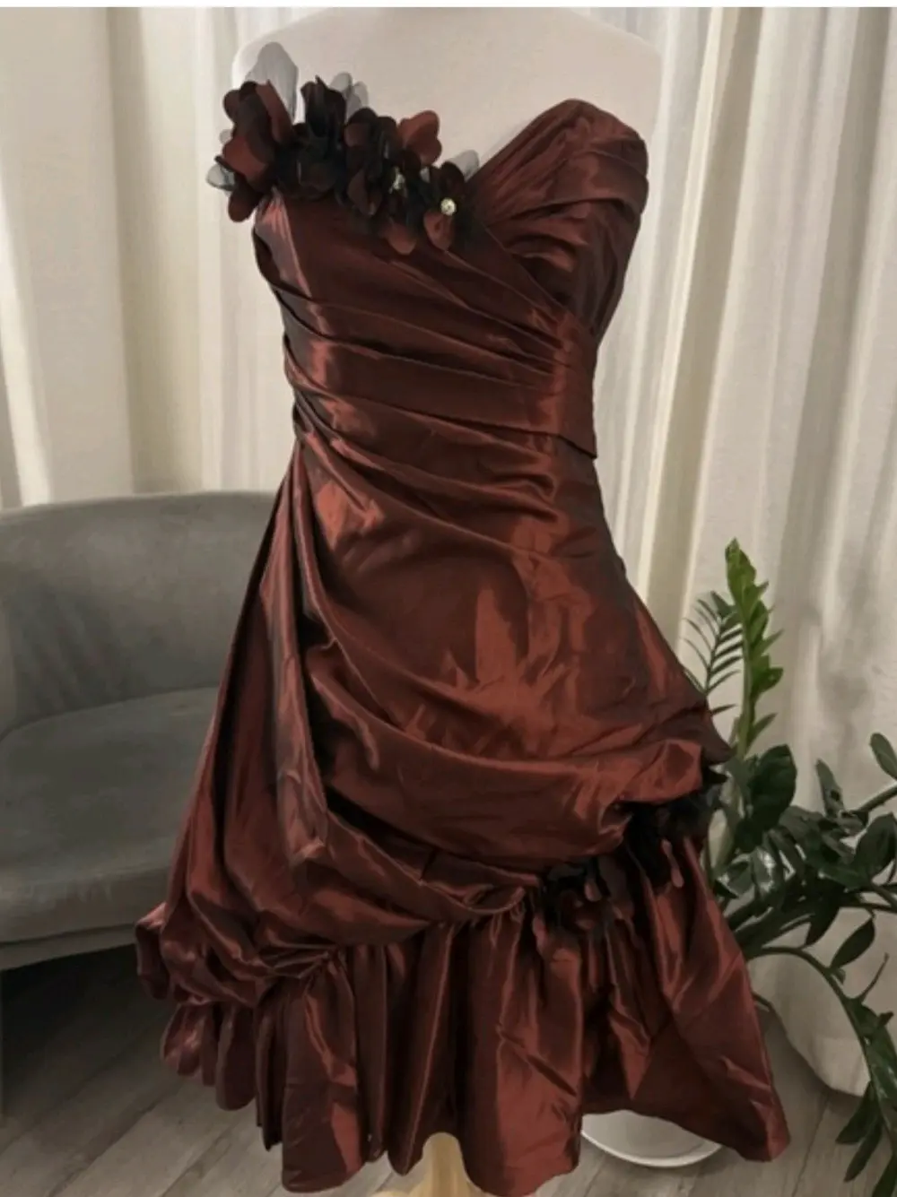 Vestido de fiesta burdeos