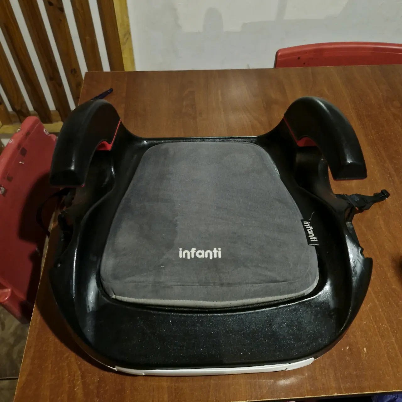Asiento elevador Infanti negro y gris - miniatura 1
