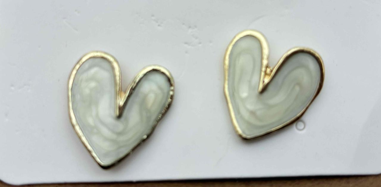 Aros morados en forma de corazón - miniatura 3
