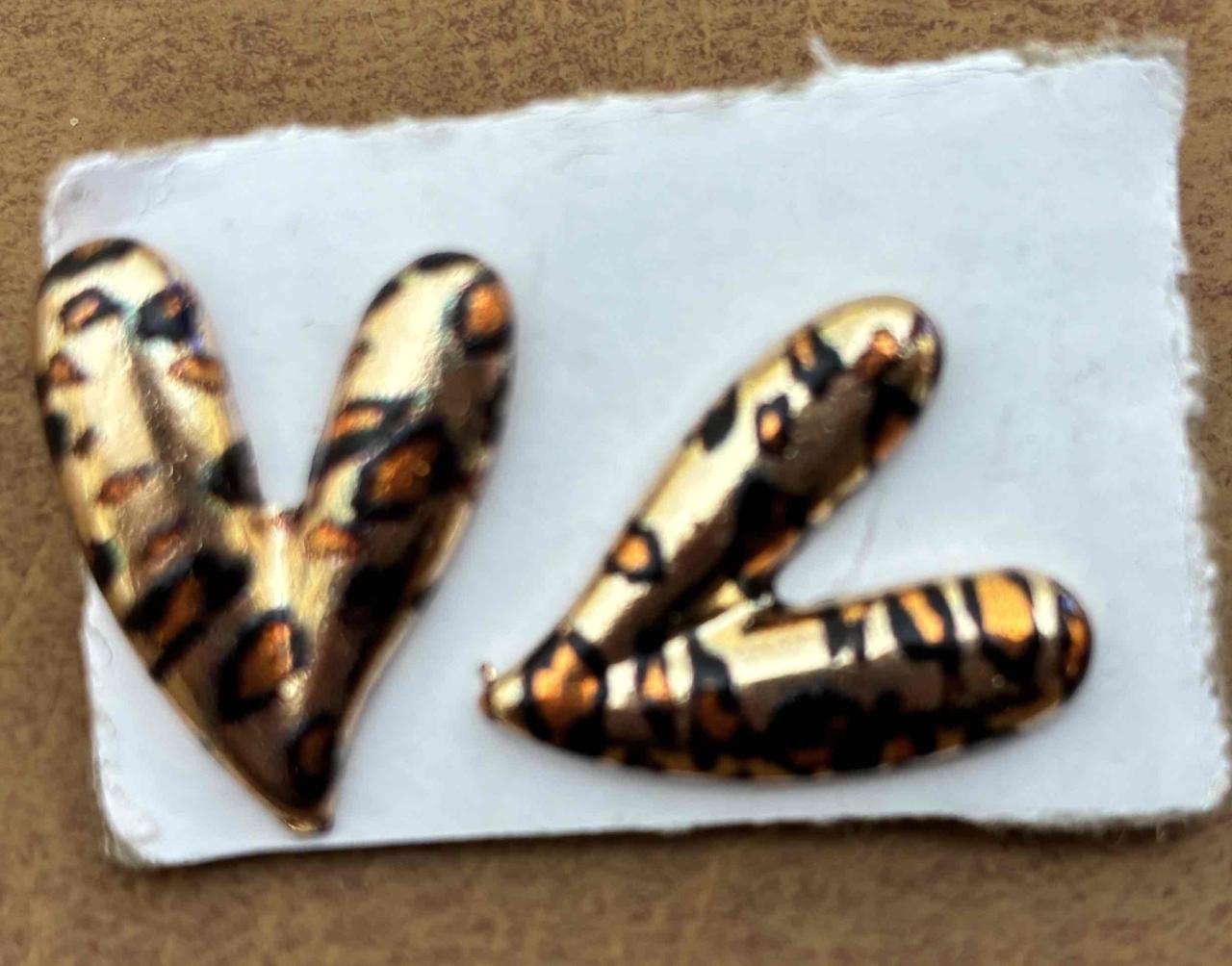 Aros morados en forma de corazón - miniatura 5