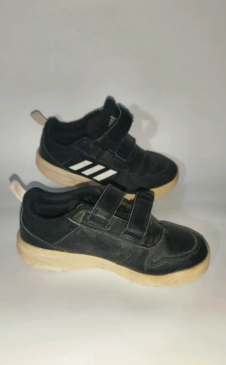 Zapatillas negras ADIDAS con velcro - miniatura 2
