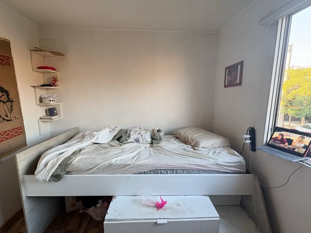 Cama de 1 plaza con cajonera