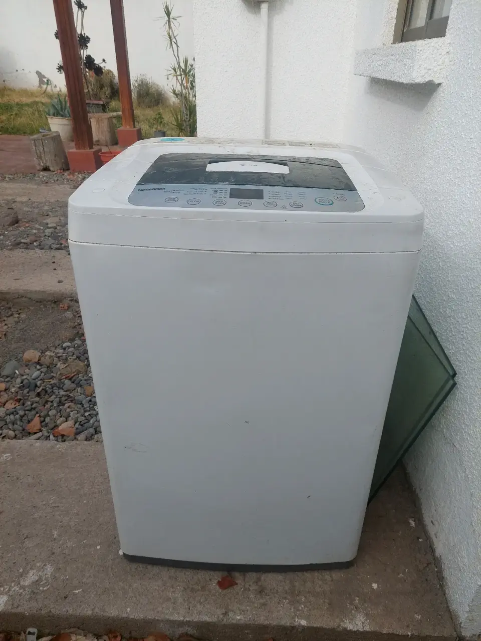 Lavadora de carga superior blanca 7.5 kg. - miniatura 1