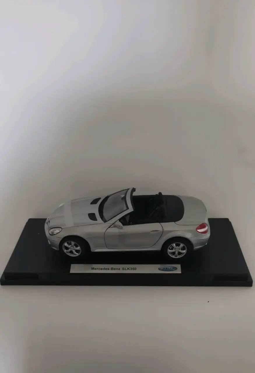 Diecast WELLY Modelo a escala Mercedes-Benz SLK350 - miniatura 1