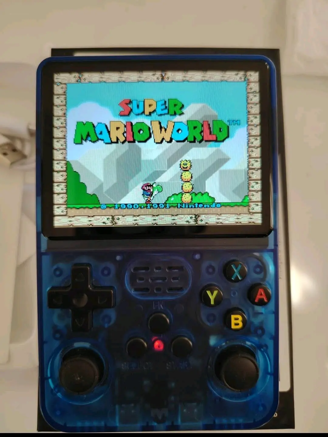 Consola portátil retro R36s - miniatura 1