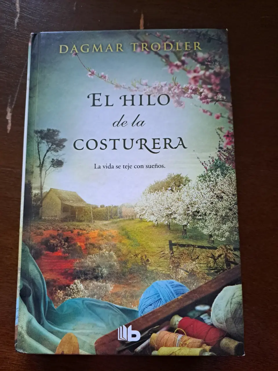 Libro 'El Hilo de la Costurera' - miniatura 1