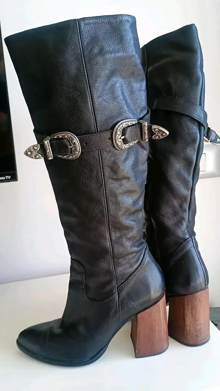 Botas de cuero negras con hebillas marca zappa - miniatura 1