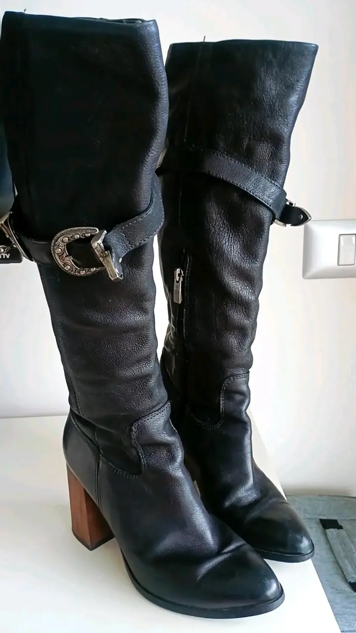 Botas de cuero negras con hebillas marca zappa - miniatura 2