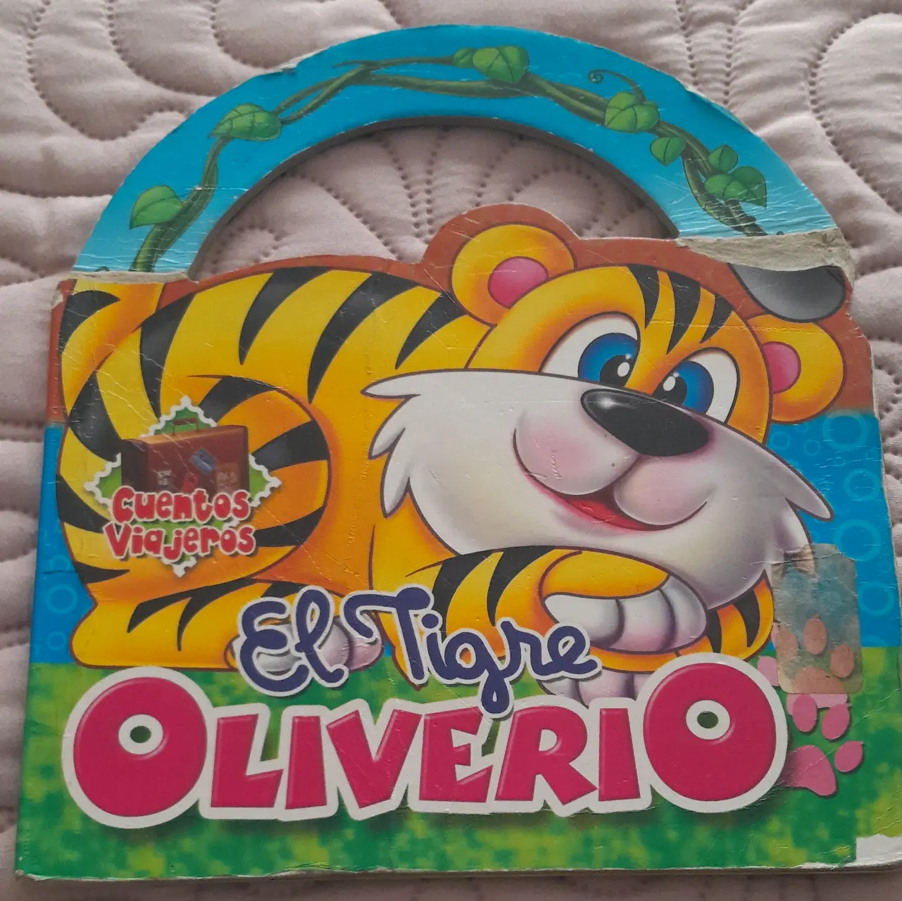 Libro infantil El Tigre Oliverio