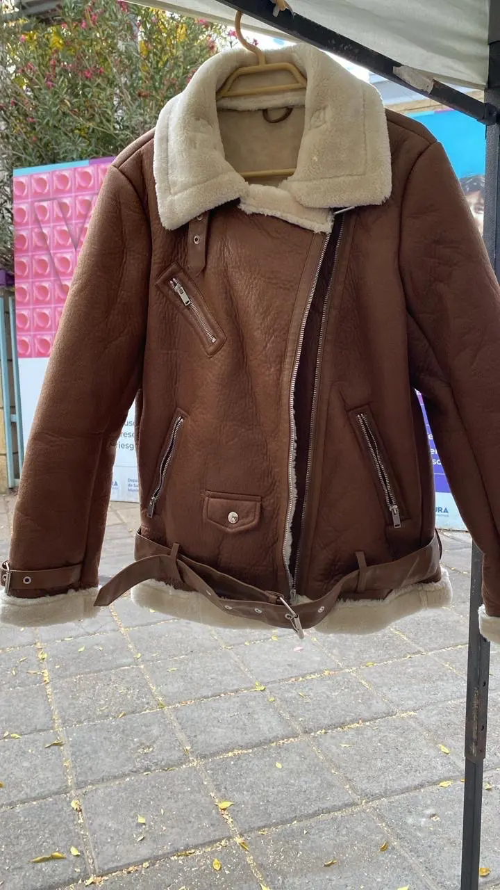 Chaqueta de cuero marrón con forro - miniatura 2