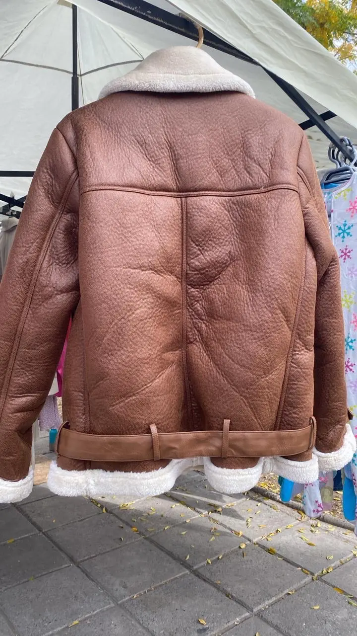 Chaqueta de cuero marrón con forro - miniatura 3