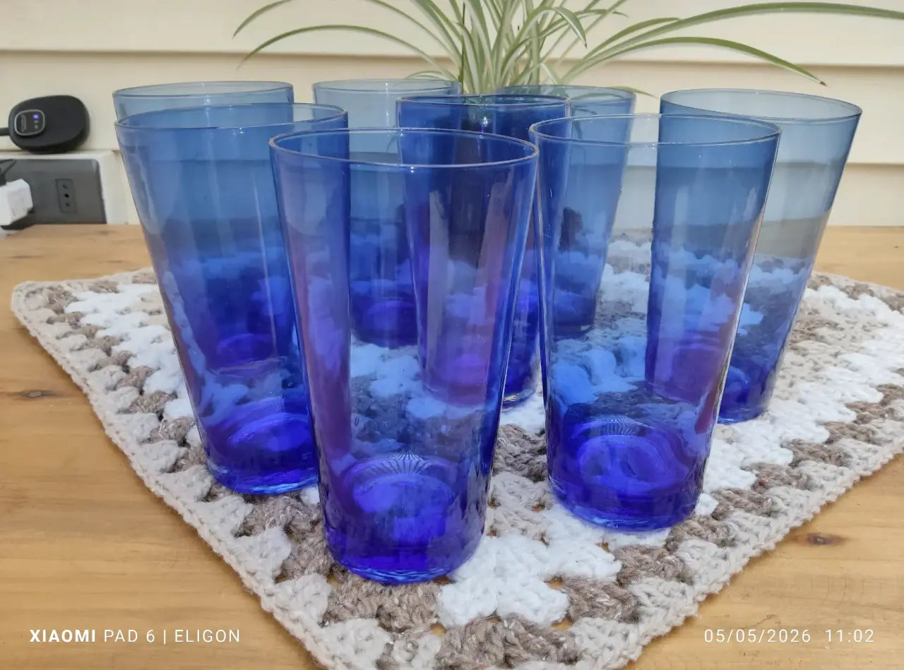 Set de vasos azules, altos, $ 15.000 - miniatura 3