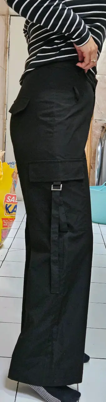 Pantalones cargo negro talla L pequeña - miniatura 2