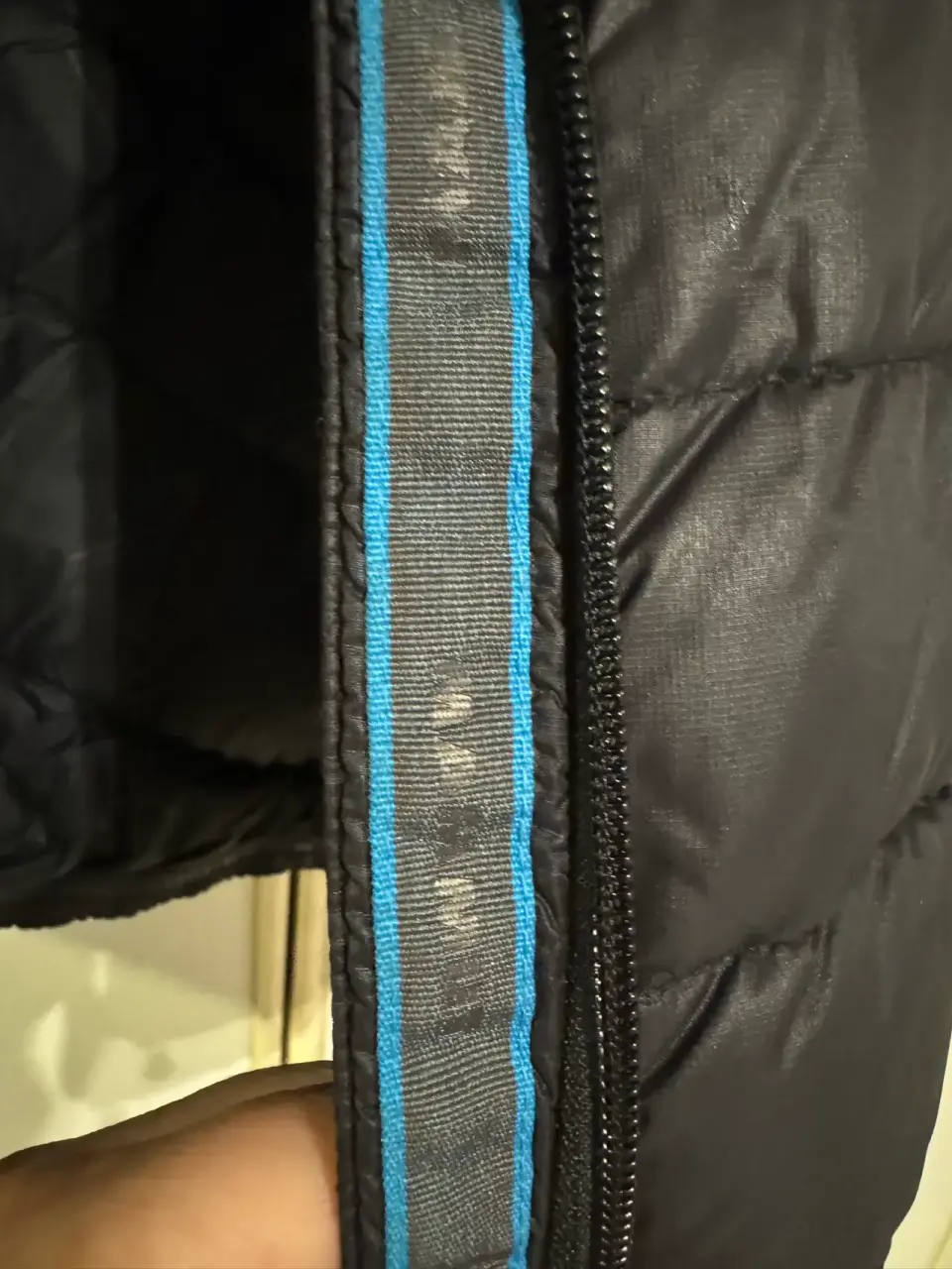 Chaqueta mujer negra Mammut acolchada - miniatura 3