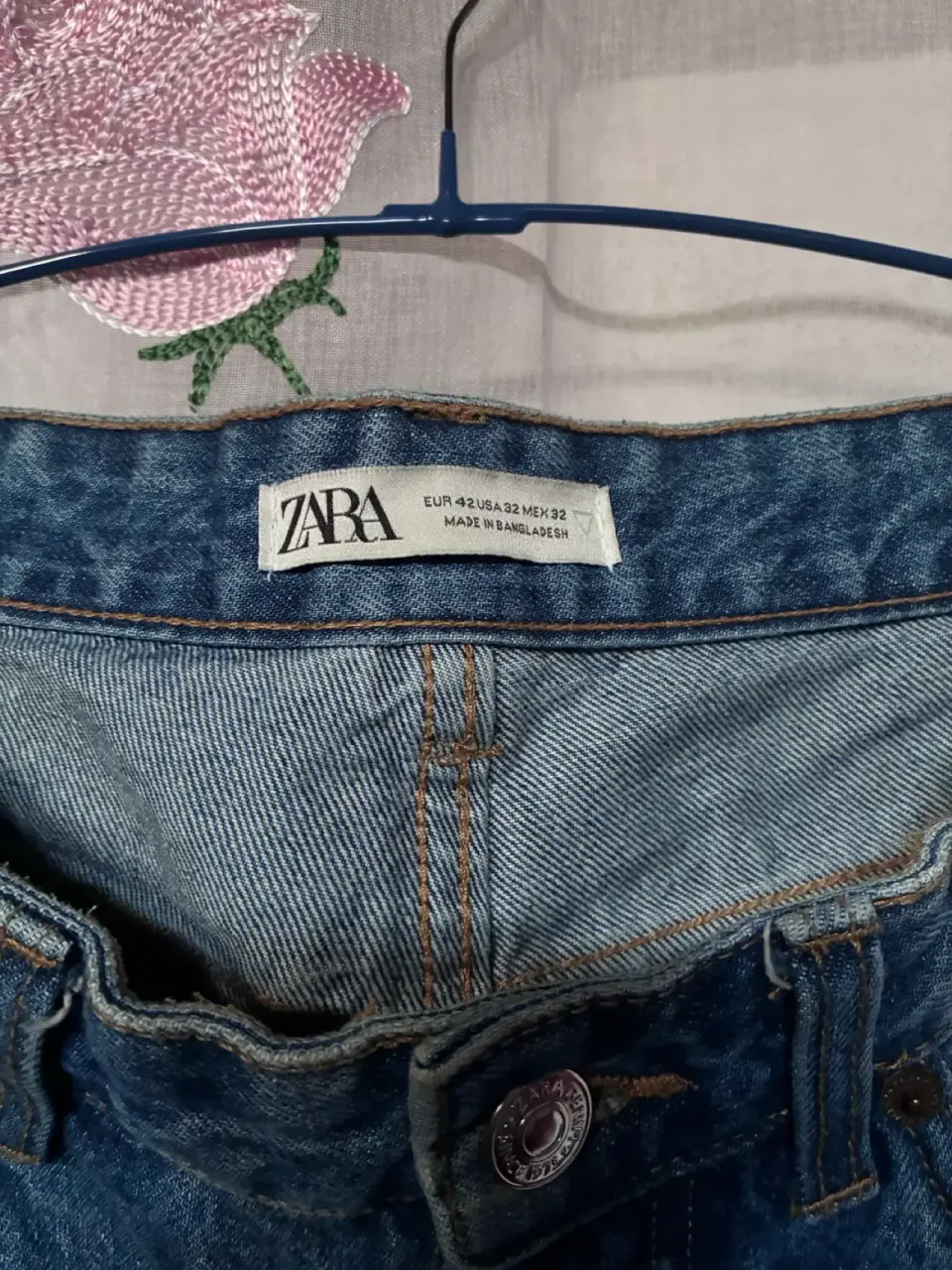 Jeans Zara rígido talla 42 - miniatura 5