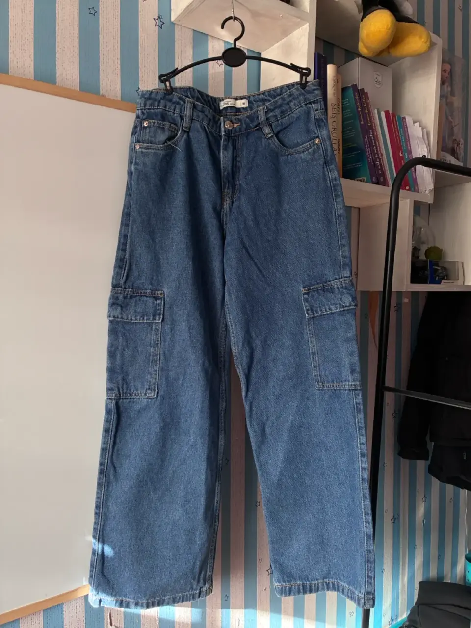 Jeans denim cargo azul - miniatura 2