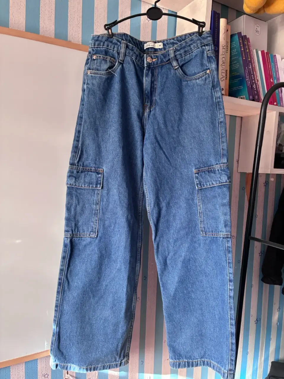Jeans denim cargo azul - miniatura 3