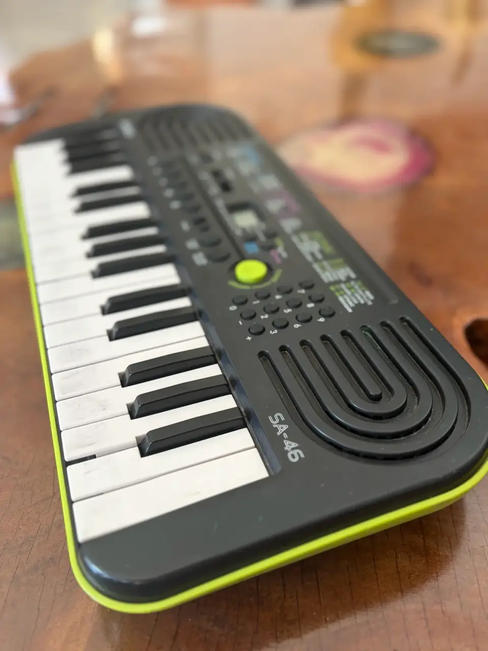 Teclado Casio SA-46 portátil - miniatura 4