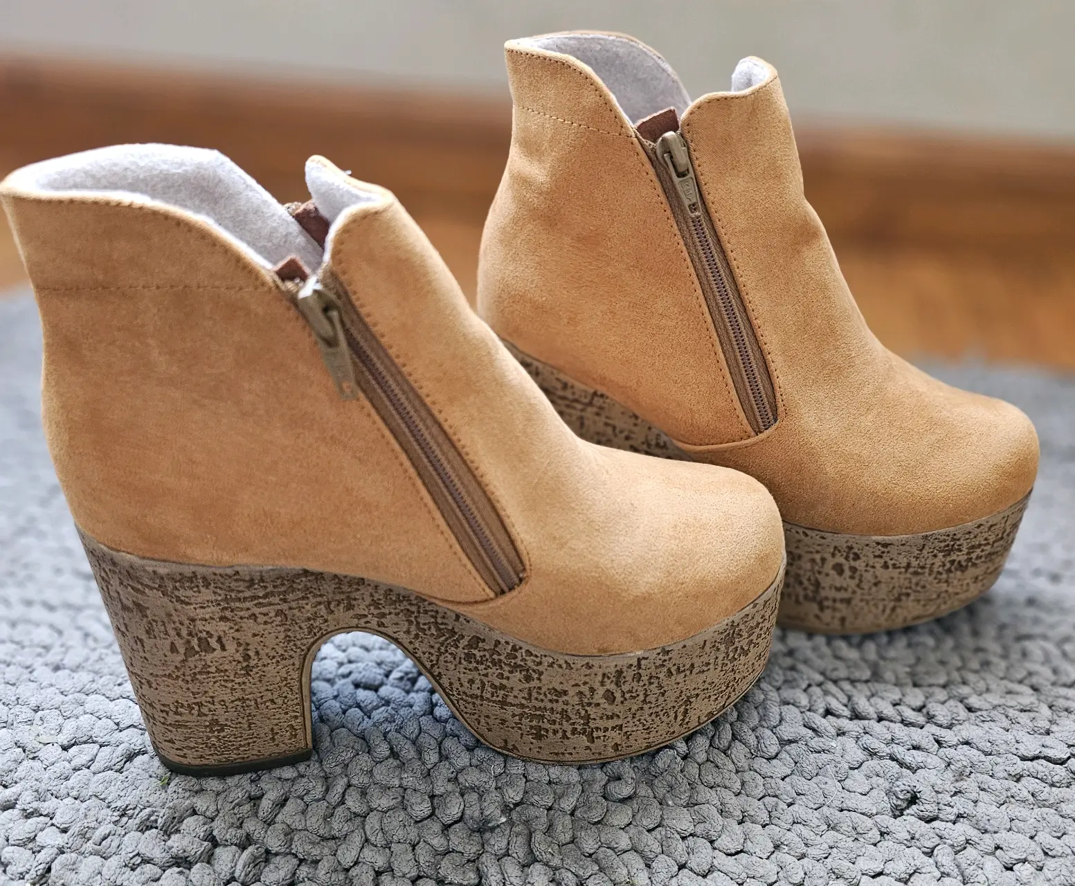 Botines camel con plataforma talla 35 - miniatura 1