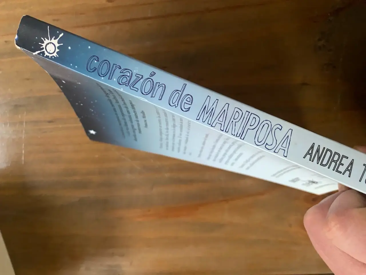 Libro 'Corazón de Mariposa' - miniatura 2