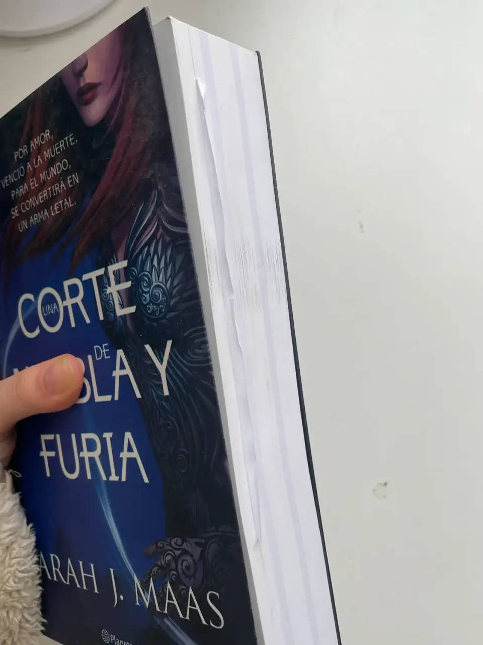 Libro 'Una corte de niebla y furia' - miniatura 4