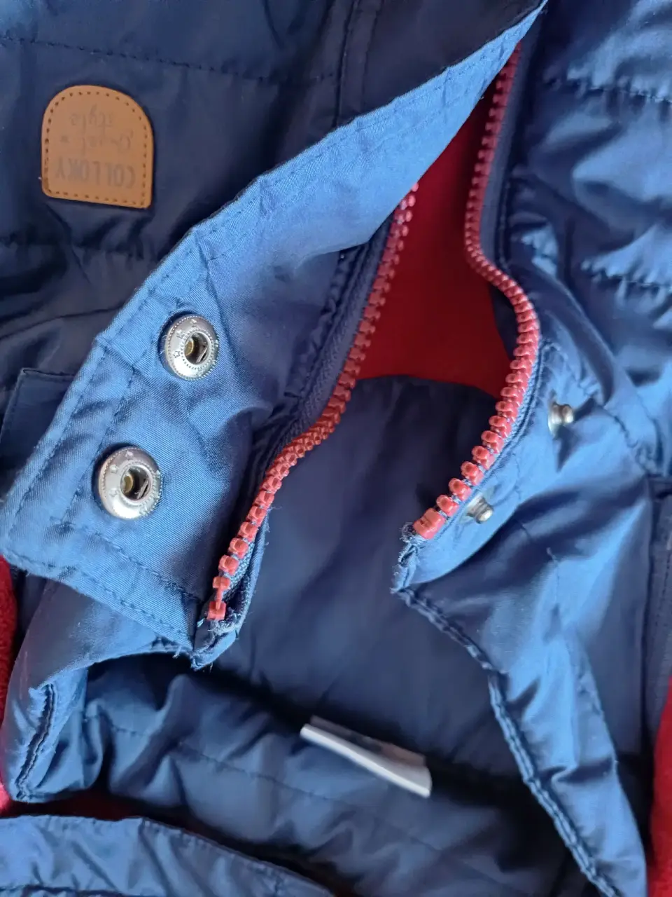 Chaqueta azul con capucha marca Colloky talla 8 - miniatura 2