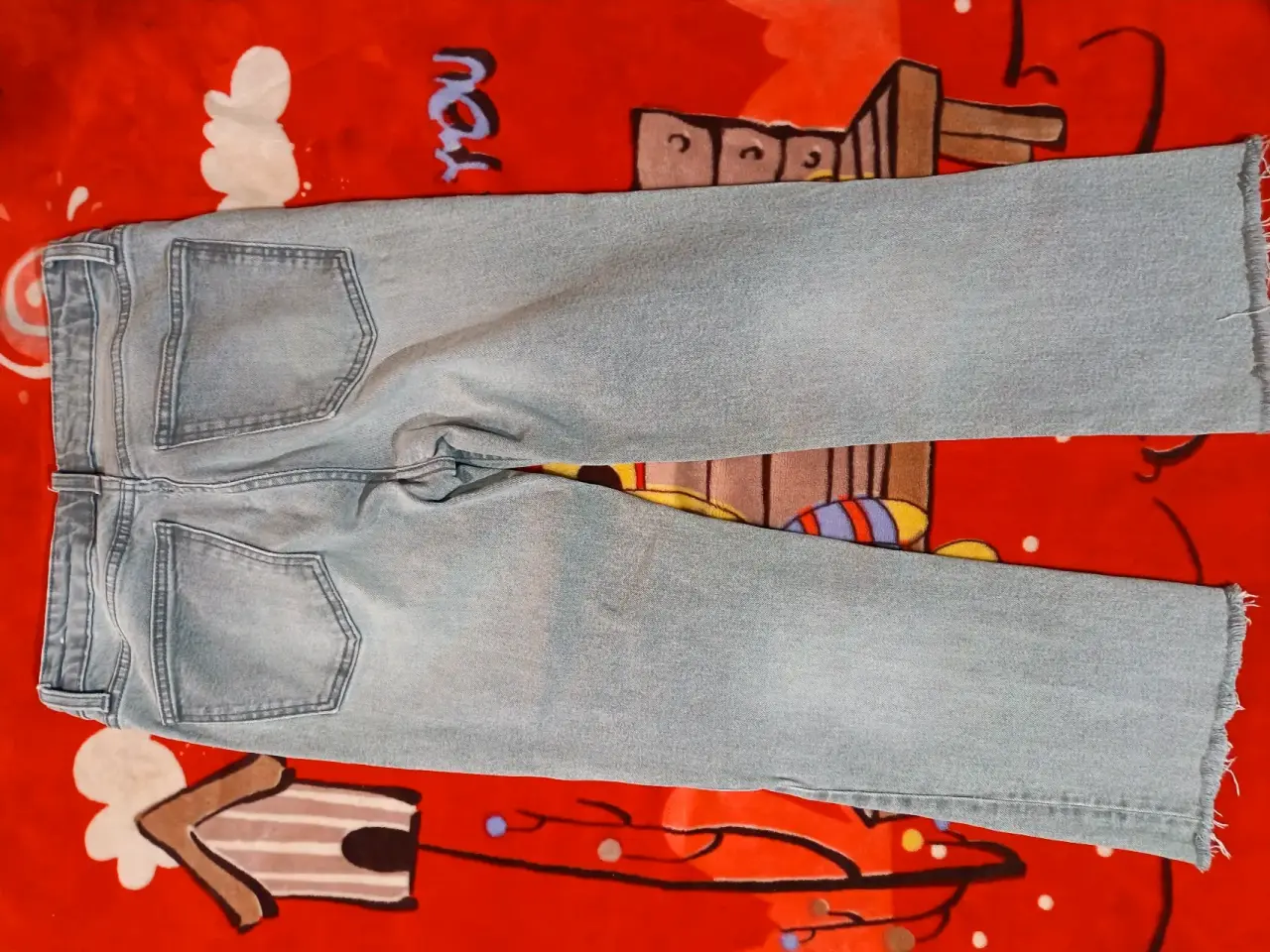 Jeans grises con desgastado - miniatura 3