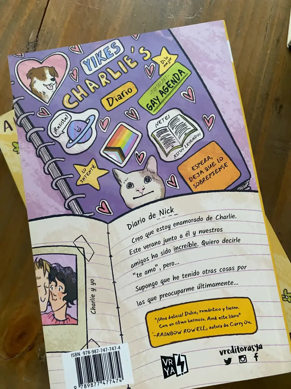 Libro Heartstopper Tomo 4 - miniatura 2