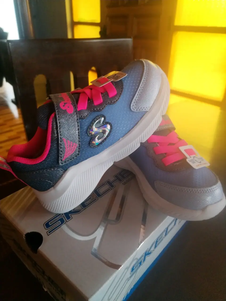 Zapatillas Skechers niño azul y rosa - miniatura 2