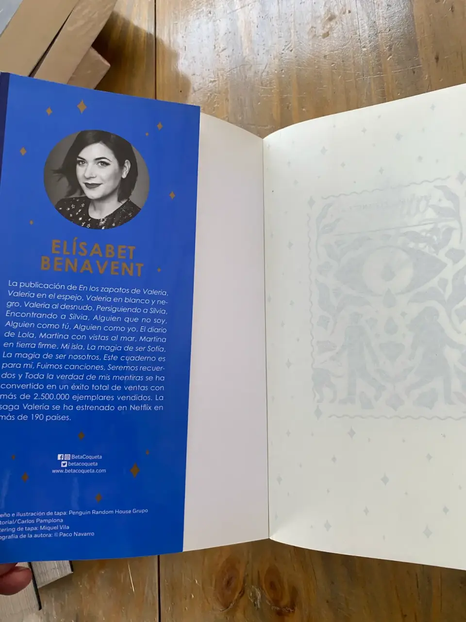 Libro 'Un cuento perfecto' Elisabet Benavent - miniatura 4