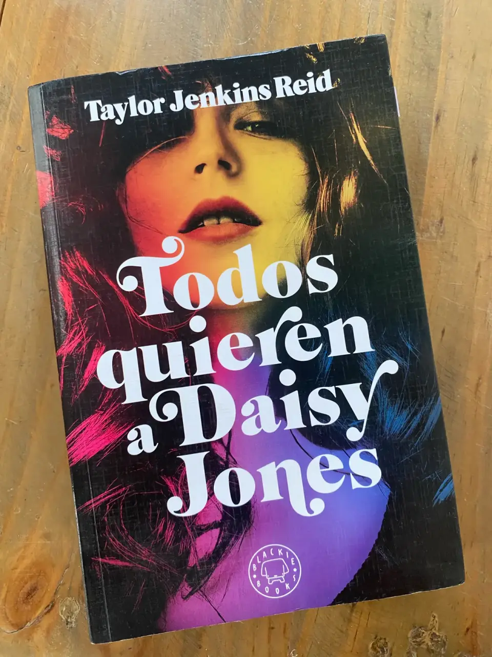 Libro 'Todos quieren a Daisy Jones' - miniatura 1