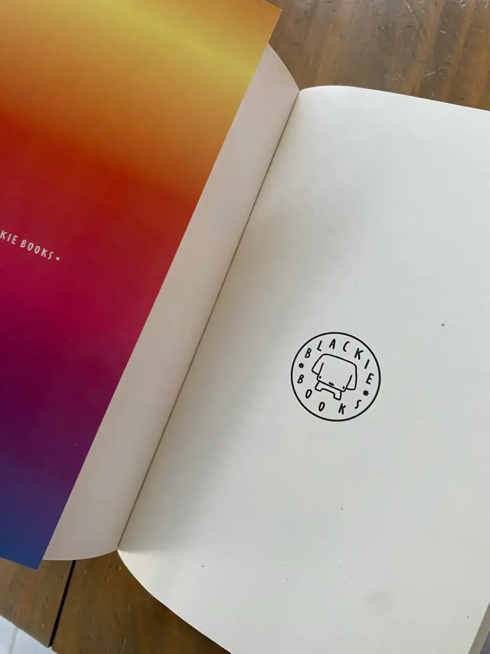 Libro 'Todos quieren a Daisy Jones' - miniatura 3