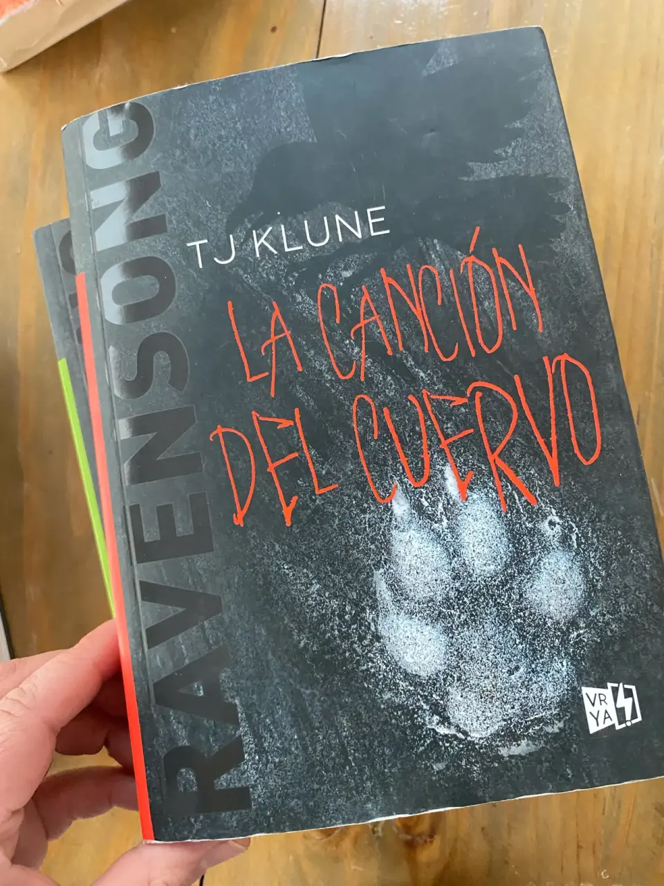 Colección de libros 'La Canción' de TJ Klune - miniatura 5
