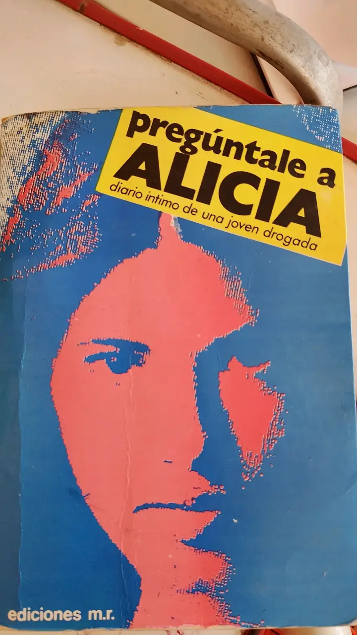 Libro Pregúntale a Alicia