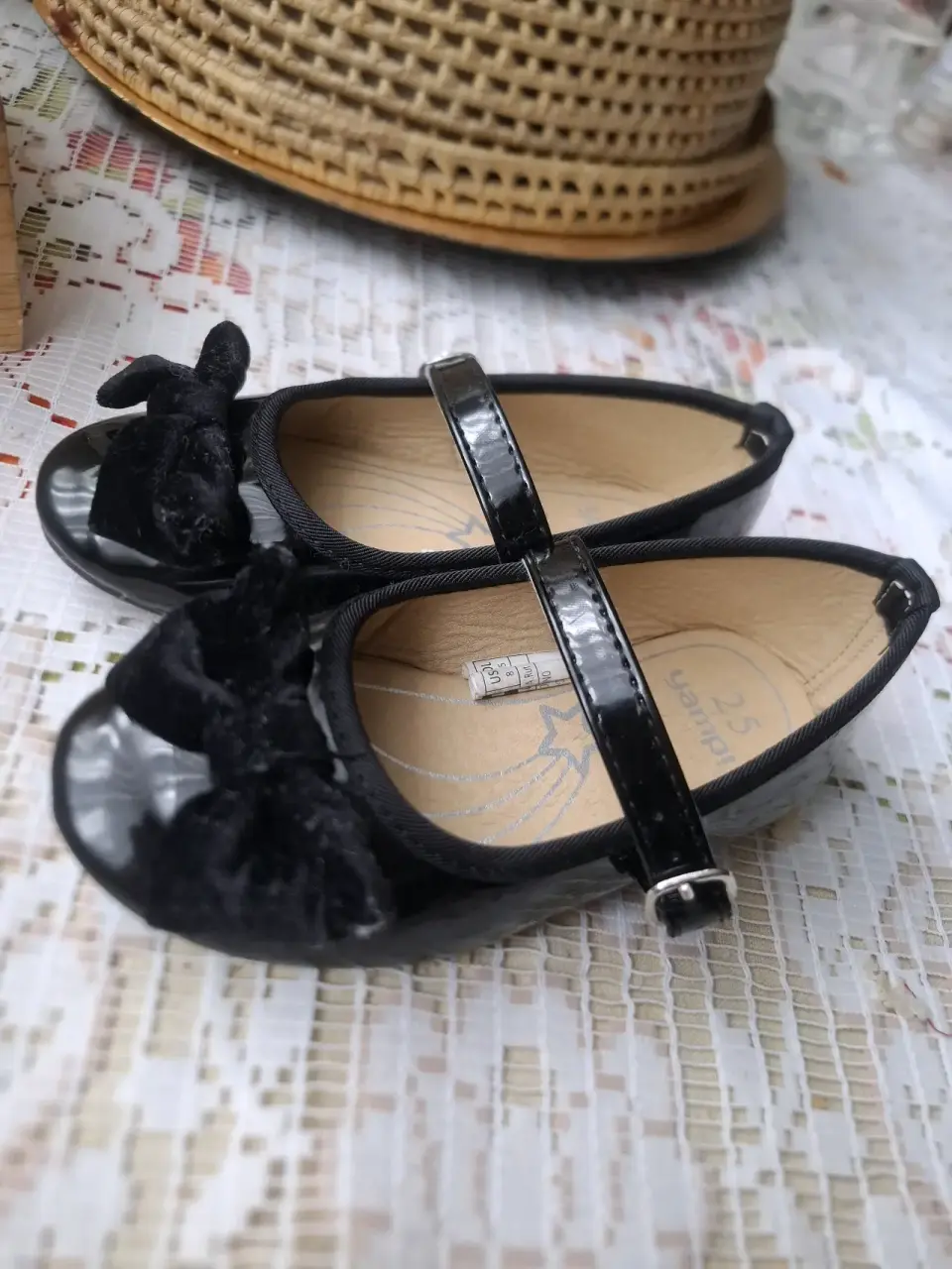 Zapatos de charol para niña - miniatura 2