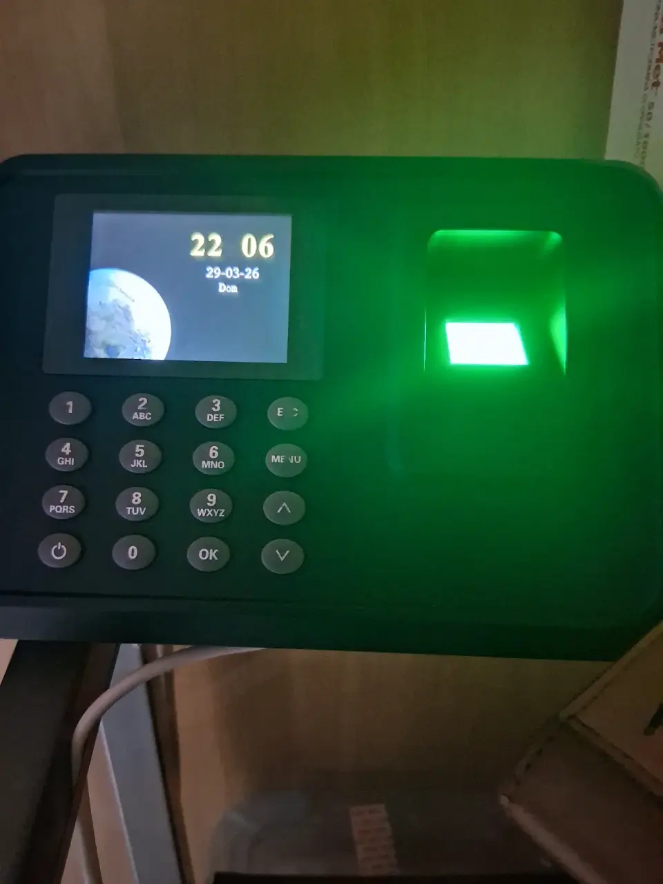 Control de acceso biométrico - miniatura 2