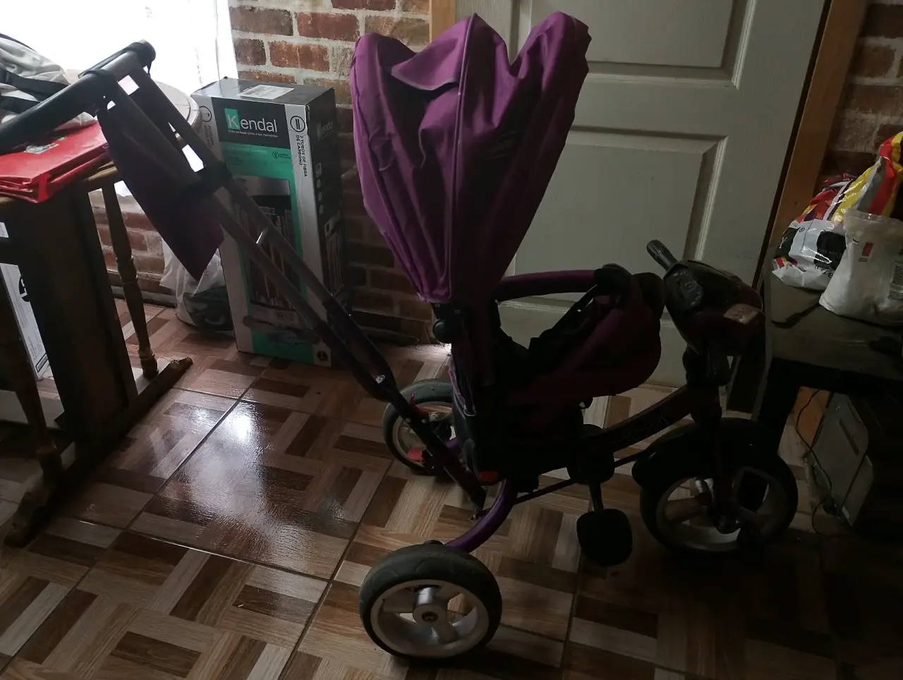 Triciclo infantil morado - miniatura 2