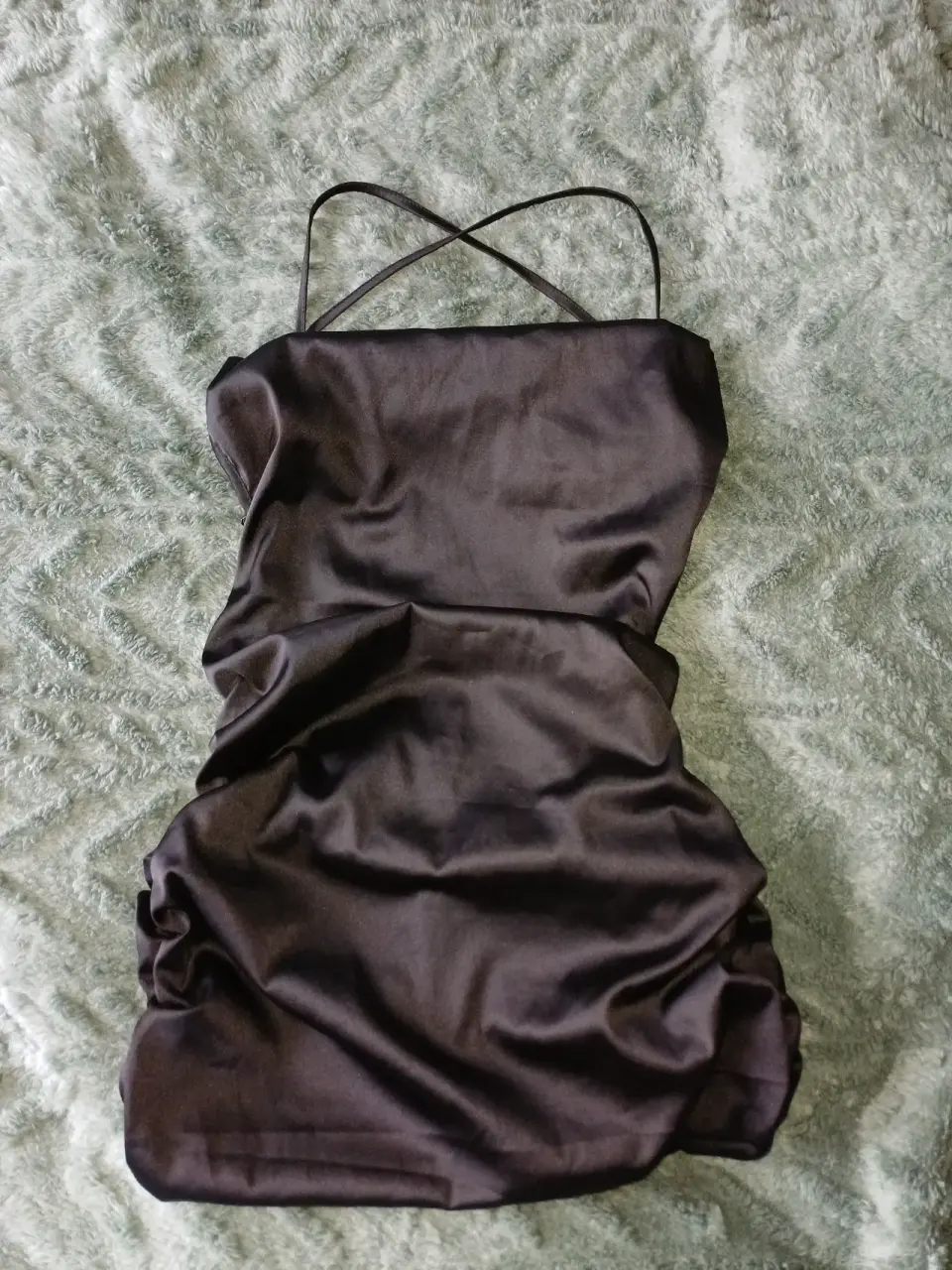 [Shein] Sensual vestido negro de satín - miniatura 1