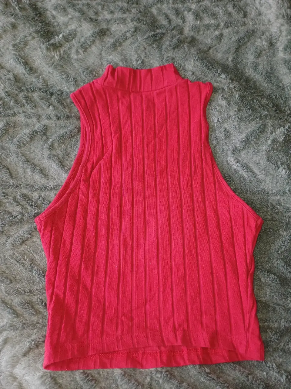 [Shein] Top rojo sin mangas - miniatura 3