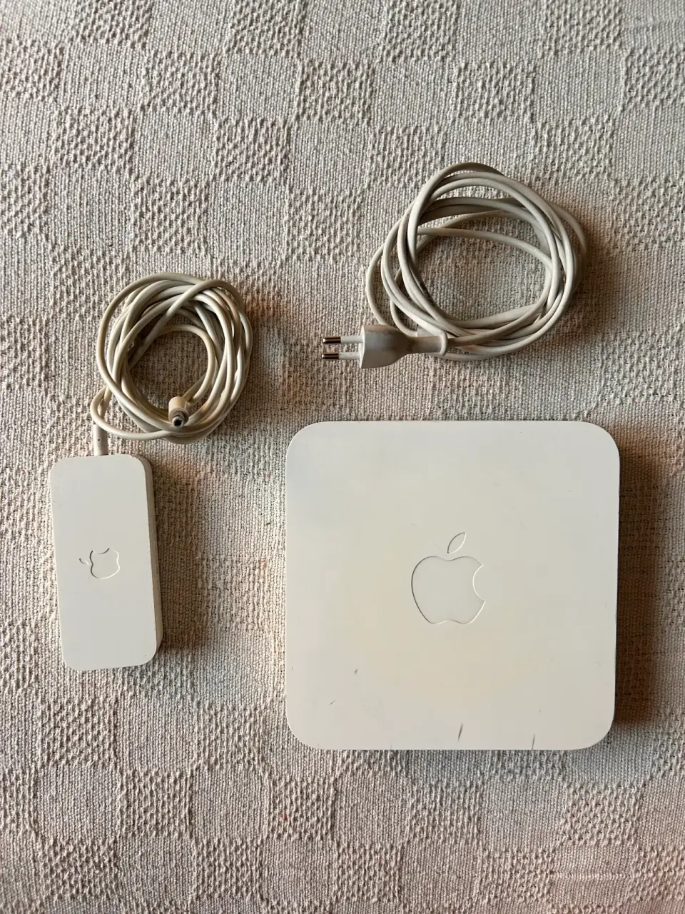 Router Apple AirPort Extreme A1408 - miniatura 1