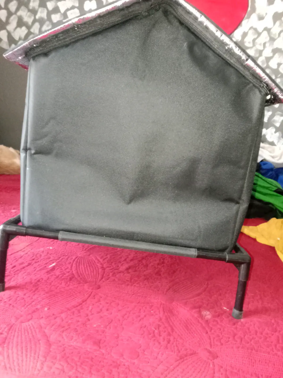 Casa para gato portátil negra - miniatura 1