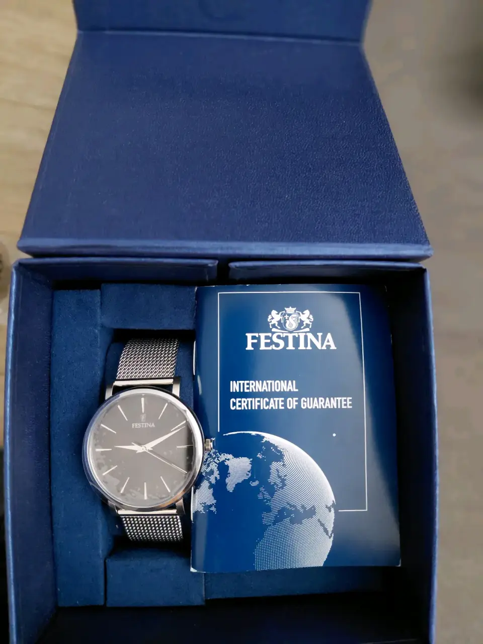 Reloj Festina gris nuevo - miniatura 2