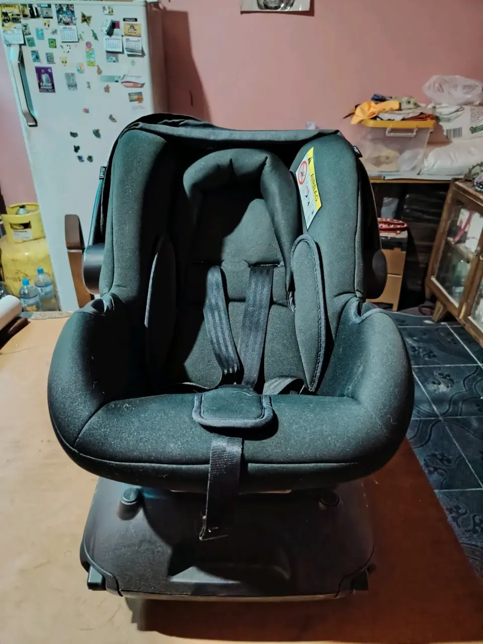 Silla de auto para bebé negra - miniatura 2