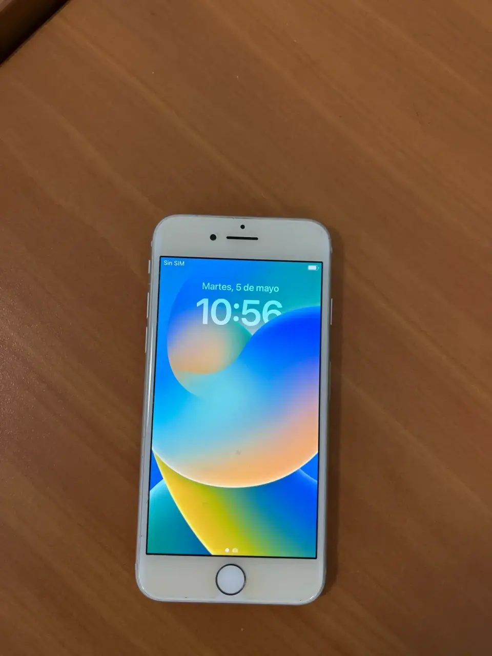 iPhone con carcasa transparente - miniatura 3